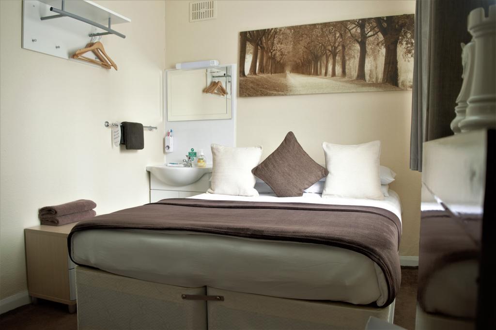 Kipps Backpackers Canterbury Exterior photo