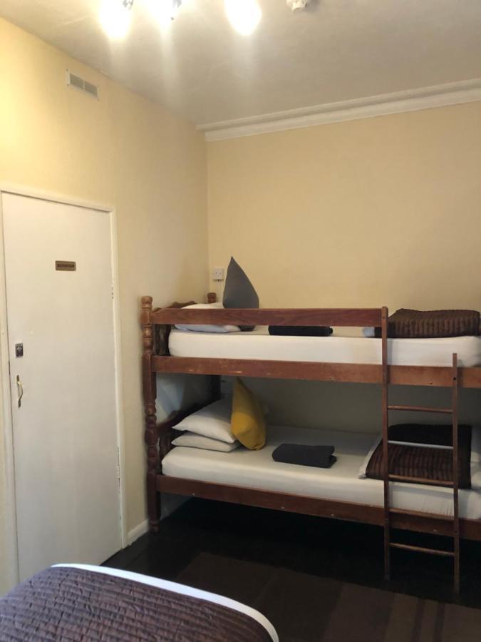 Kipps Backpackers Canterbury Exterior photo