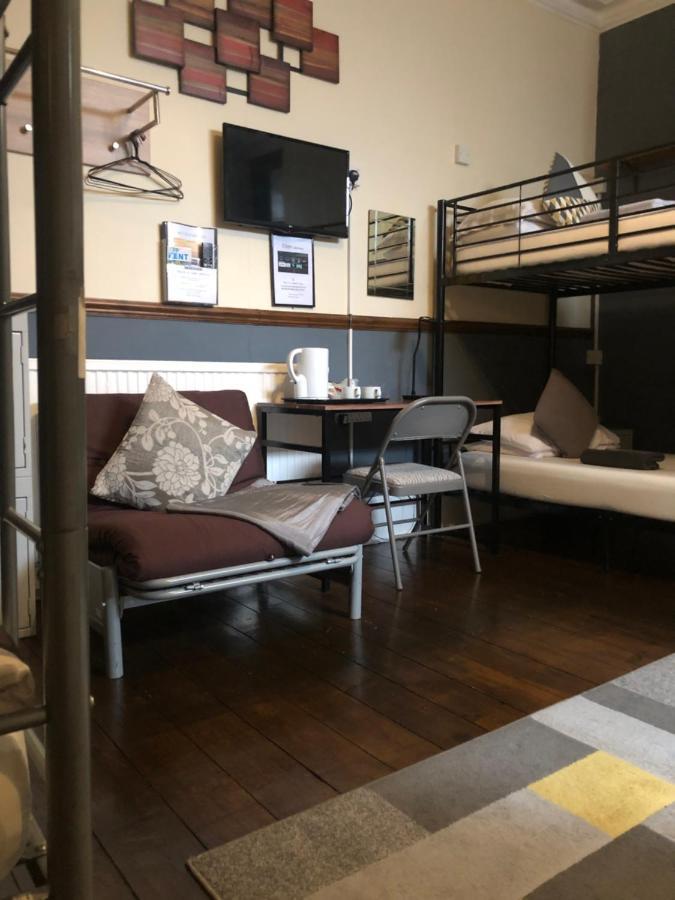 Kipps Backpackers Canterbury Exterior photo